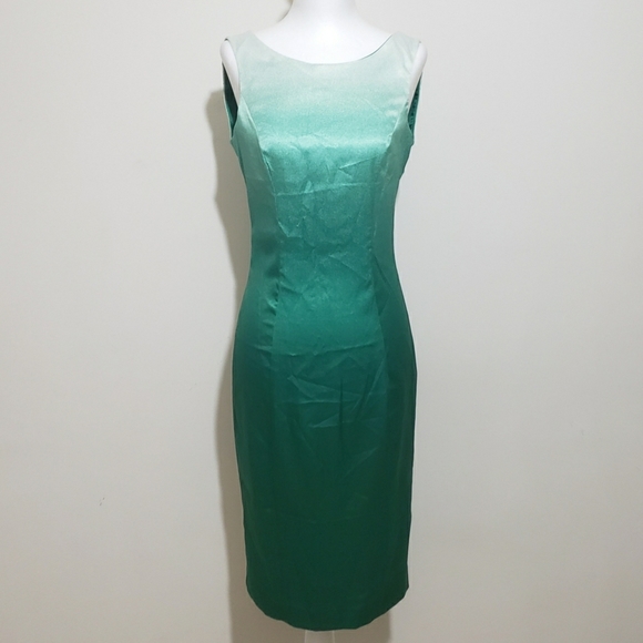 venus emerald green dress ILA VENUS MAXI DRESS IN GREEN